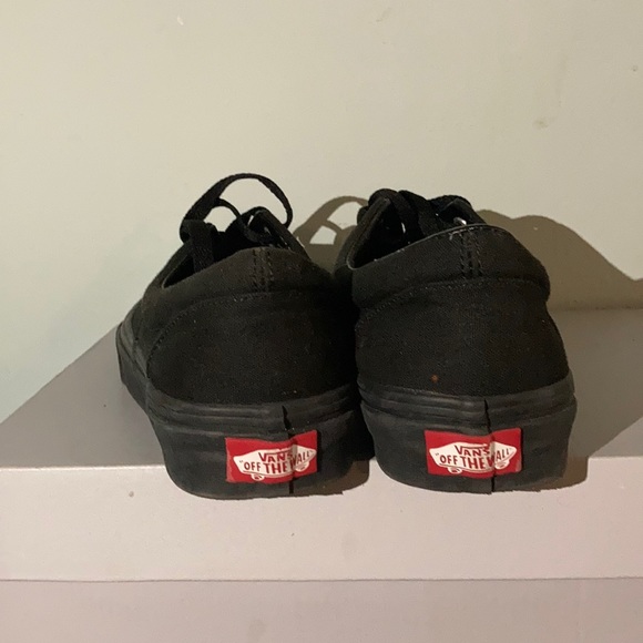 Vans - Picture 4 of 6